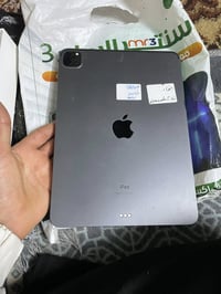 ايباد برو 11 • شاشة شغالة • تفصيخ