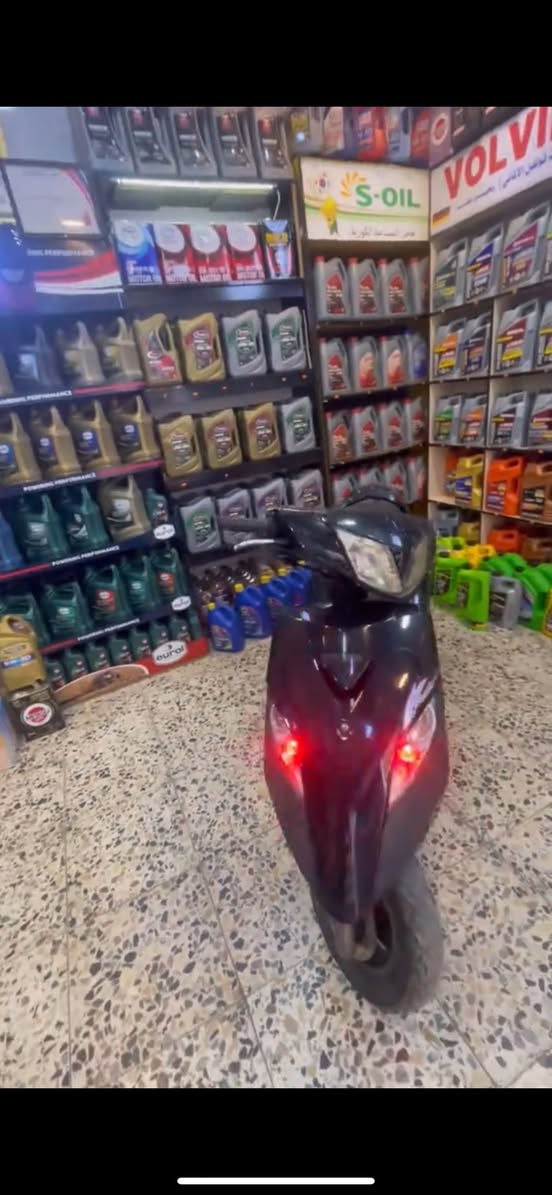 السلام عليكم درجه ثعلب 140 نضيفه جدا ختم واحد ويه مكينه سعرها 750 قفل رقمي ***********
