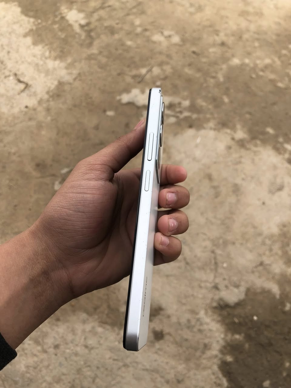 سلام عليكم جهاز  redone ul
بدون ملحقات مستعمل قليل

ذاكره 128🔥

رام 8العشوائيه 12🔥

المعالج T7250🔥

الصدار Android🔥

الشاشه Hz120🔥

ببجي 60 فريم 🔥

السعر 150.000🔥

مكاني حي العسكري 

تواصل *********** 

متواجد واتساب وانتصال فقط

خاص مامتواجد ابد
