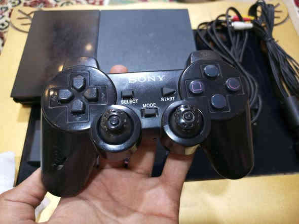 بلي 2 سلم كامل ملحقات فيشه بيها 9 لعبات مثل ما موضحه وممري واير كهربأ واير صوره ويده واليده واير لس هيه والقطه مالتها بس بيها شوي فطر والنضافه مثل بصوره بلي شغال يشغل فلاش والبلي بس ينشال الغطه مالته نضافه 90 بلميه مكاني بصره كباسي ماعدي توصيل لتواصل وسعر 30 الف  ***********
