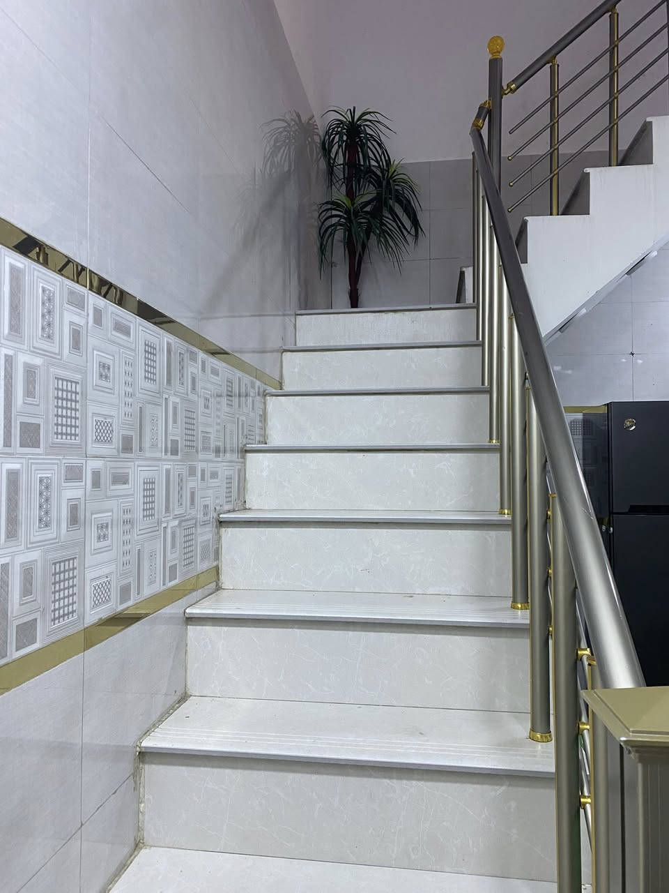 بيت البيع طابق ونص زراعي بيت بنيه سعر 95.      ***********
