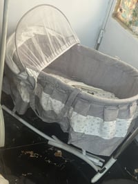 أثاث أطفال • للبيع