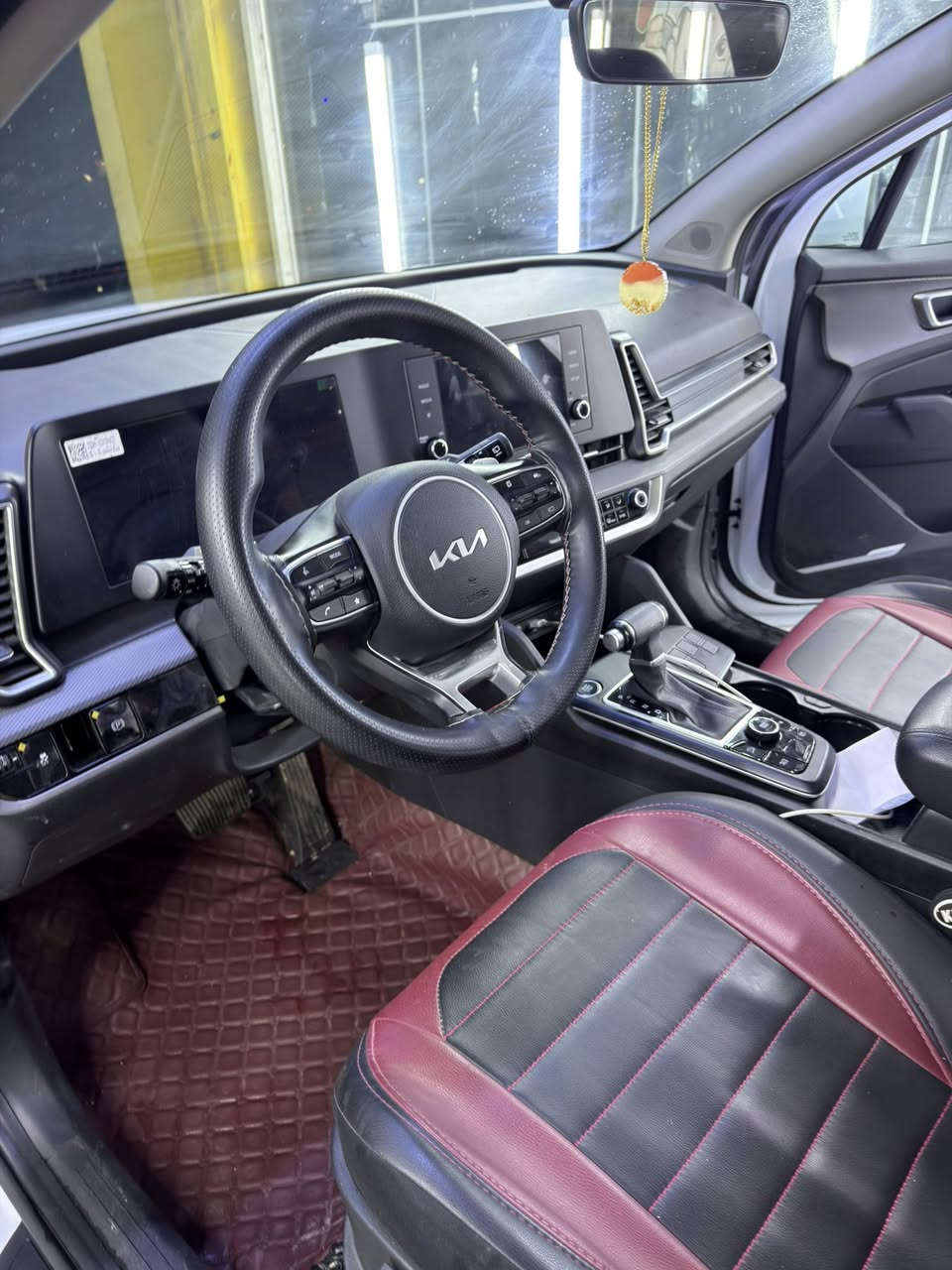 السلام عليكم 
سبورتج 2024 شركه Nim 
ماشيه 12 الف
كفاله عامه سياره عدى شخط بل باب 
رقم اربيل كير مكينه حداديه كله على وضع شركه 
عنوان : نجف 
السعر 224 مع المجال

***********
***********
