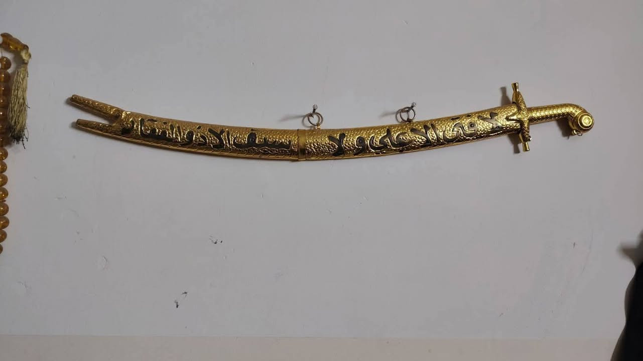 للبيع مستعجل عالبيعه شراي اتصل 
***********
