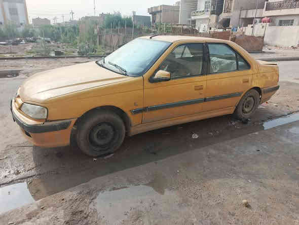 سلام عليكم بيجو بارص موديل 15 غرامات مصفره هيئه عليها رقم بصره راعيها بل بصره موجود مكينه كير كفاله تخم تأير حداديه جديده دواخلها حلوه بيها بارد بل جاملغ خلفي وباقي مكفول سعرها 30بيها مجال مكان ميسان حي نهاوند 
***********
