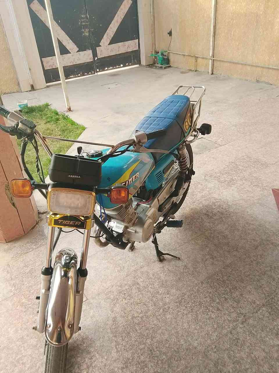 سلام عليكم دراجة للبيع 
تايكر موديل 23 اوراق كاملة دراجة نضيفة ما بيهة أي عيب مكينة نشطه كلش مكاني ناحية سيد الشهداء المزرعه 
السعر خاص ***********
