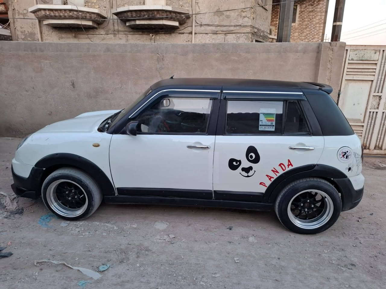 سلام عليكم ليفان البيع 2012 السعر 38    *********** ستفسار
