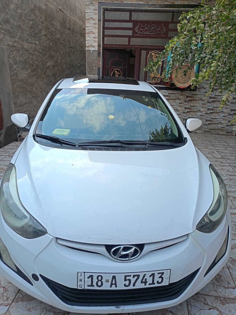 سلام عليكم النترا موديل 2015خليجي  مكفول من ظربه وصبغ سياره جاهز من مكينة وكير وحداديه وتبريد وتخم تاير رقم بابل نكليزي السعر 128وبيه مجال قليل العنوان حله ***********
