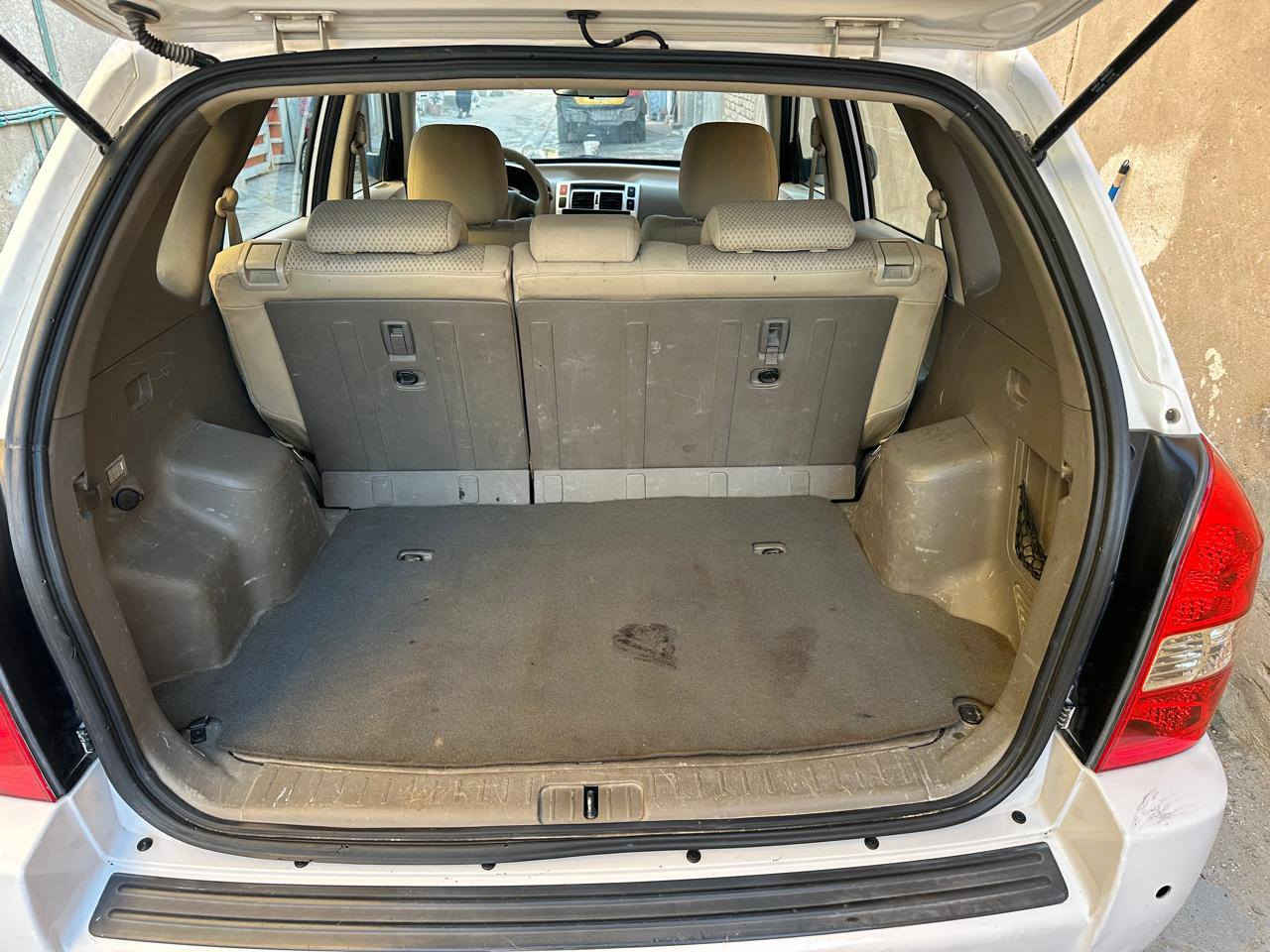 بيع او مراوس حسب القناعه
توكسان 2010 خليجي 
لون ابيض ثلجي المرغوب
محرك 2000/ 4 سلندر دووش المرغوب بدون عيب
كير  اوتوماتيك بدون عيب

داخل صحراوي لونين المرغوب
شاشه ايباد 
لايت كهربائي
بلوجكترات 
دوسات جانبيه
ويل كب 16 وتخم تاير جديد
وباقي المواصفات معروفه …

السياره ترايها حيل ناعم بدون اي نقص جاهزه من كلشي الحمدالله 
السياره بدون حادث شرط كفاله عامه

رقم اربيل الماني  /هزه جديده /براد جديد/يعني كبل تروح للمرور تحول/تحويل ثاني يوم
مكان السياره نجف
للاستفسار ***********
0777 772 3085
