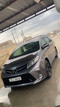 تويوتا سينا • ٢٠٢٠ • مراوسة