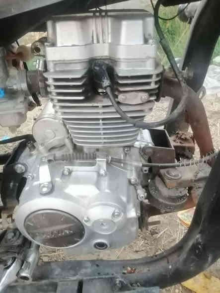 سلام عليكم ستوته للبيع ركبه مكفوله تايرات تخم جديد مكينه٢٢جديد بدي نضيف كلك مكفوله سرقه دبلات شغالات
مكانه بابل حمزه الغربي 
***********
400بيه مجال قليل
