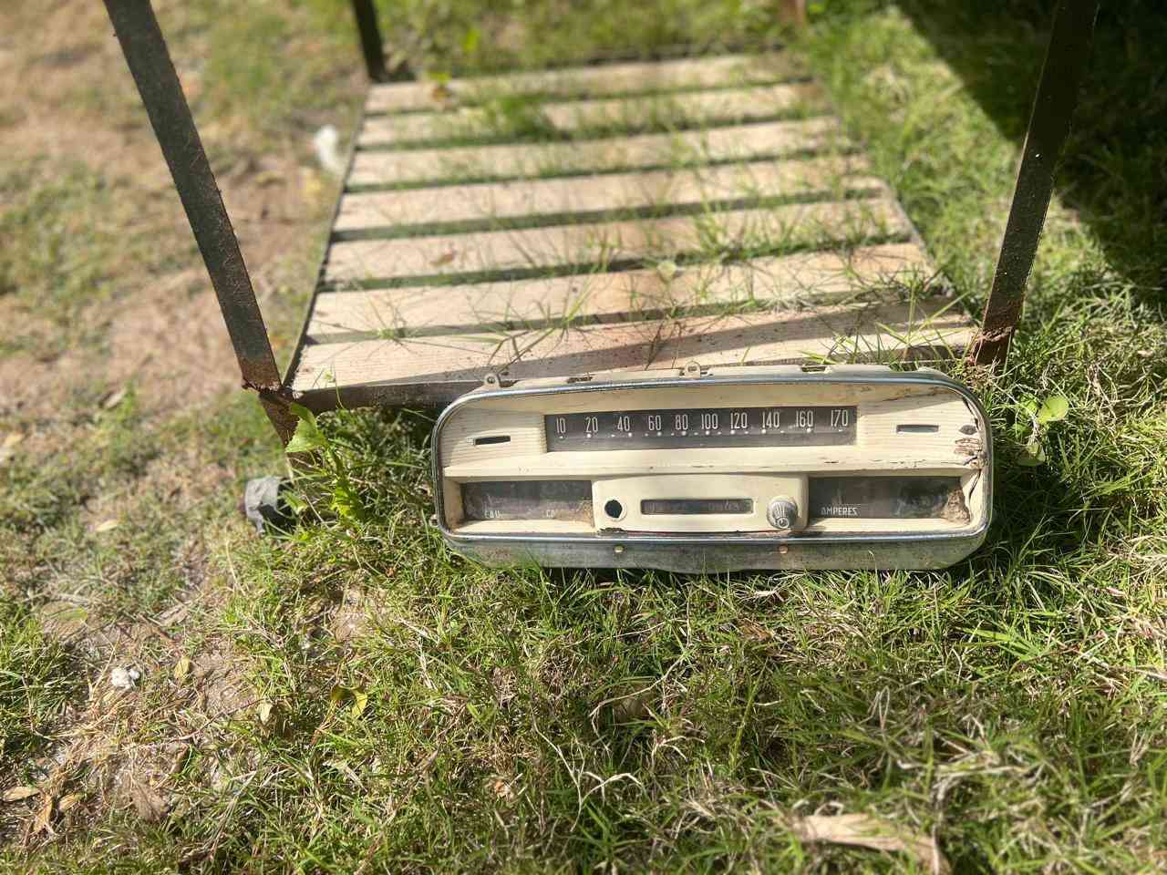 اسلام عليكم 
لبيع گج انتيكة 
و وماصدو وبك لايت مارسدس 
وبك لايت مال سوبر 82 
وبنيد سوبر 82 
السعر خاص 
الرقم ☎️ 
{***********}
