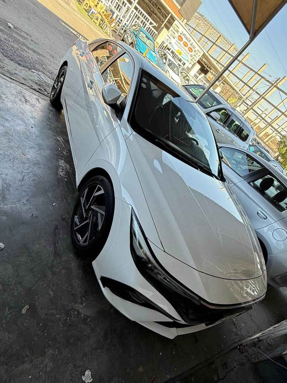 سلام عليكم التنوع
موديل 2024
خليجي تجميع صيني
سياره فول 1/1/
رقم اربيل 
السعر 135ورقه وبيه مجال
الهاتف ***********
