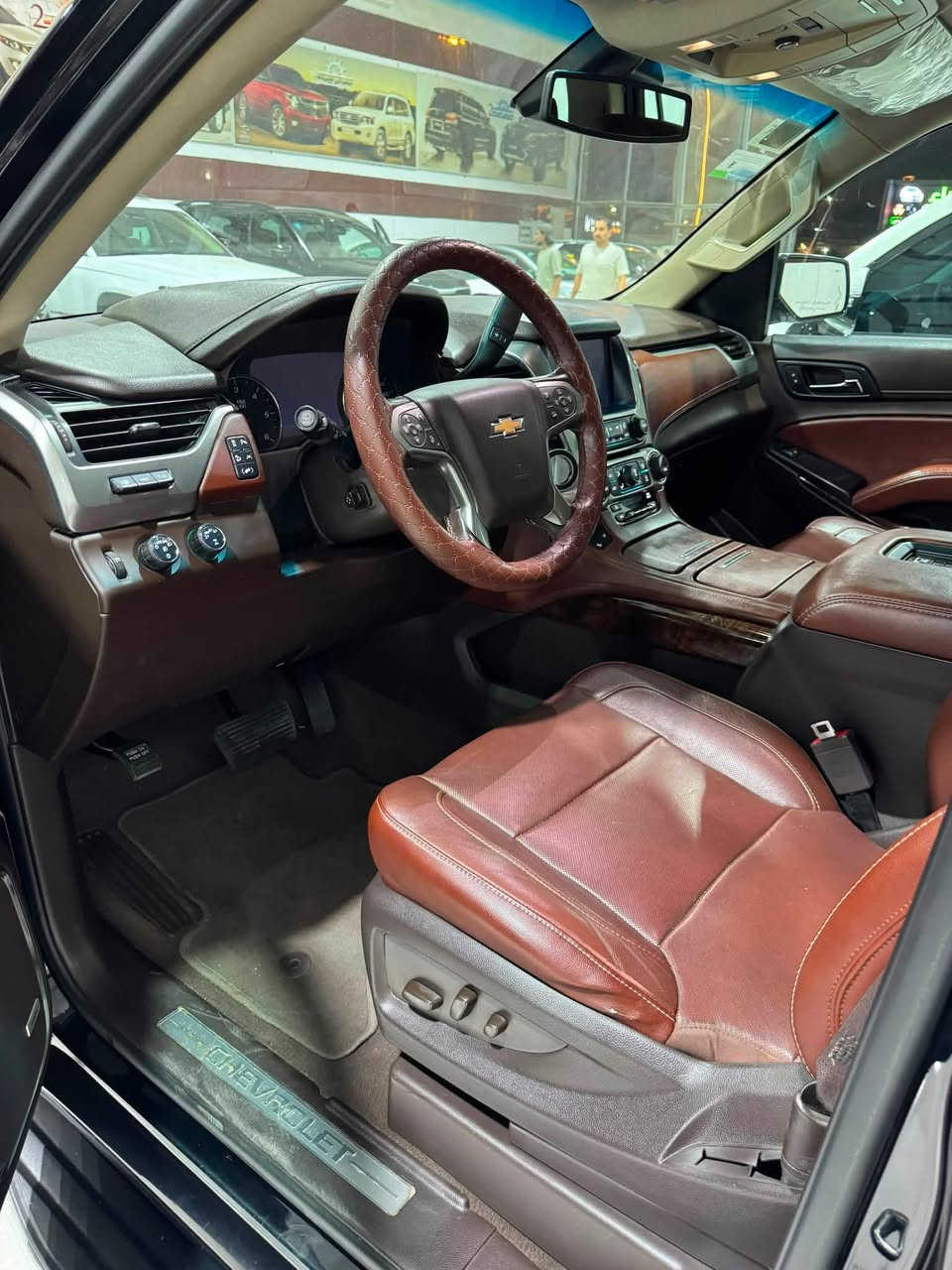 للبيع ‏ CHEVROLET  PREMIER
تاهو (2019) بريمير خليجي وكاله المنصور 
المواصفات                       
فول مواصفات ١/١
٨سلندر
سلايد(فتحة قمارة)
كراسي جلد اصلي
كراسي اثنين كهرباء
كراسي هزار(عند اقتراب السيارة من اي شي)
كراسي خزن(ميموري)
كراسي(تدفئة+تبريد)
كراسي خلفية كهرباء
كراسي خلفية تدفئة
تبريد خلفي شاشة
شحن الهاتف لاسلكياً
رادار امامي وجانبي
كروس سرعة
داتا شو DATA SHOW
٣ بصمات
فول تحكم استيرن(جهتين امامي+جهتين خلفي)
استيرن كهرباء
استيرن تدفئة
شاشة عرض الاعطال
صندوك كهرباء(شفط)
نظام السير على الخط
دبل كير(عادي+اوتوماتيك)
دبل حساس(امامي+خلفي)
نظام تحكم بمستوى الضوء الداخلي
مانع تزحلق
پدل كهرباء(تحكم كهربائي بالبريك والبانزين)
فور ويل
شاشة امامية كبيرة اصلية
شاشة خلفية DVD اصلي 
كامرة خلفية 
تشغيل عن بعد
قاصة سرية
دوسات كتابة CHEVROLET
اشارة بالمري
مري كهرباء(شفط)
لايت عدسة زنون
لد امامي
سستم_صوت
داتاشو كبيره 
كيجات ديجتال 
موصفات لبريمير بعد
العنوان البصره 
للاتصال / ***********
