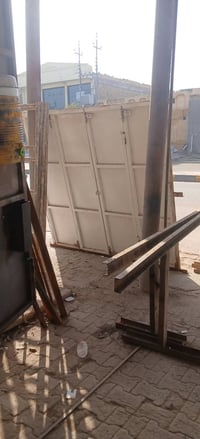 باب محل • عرض ٢٠٠ • طول ٢٠٠