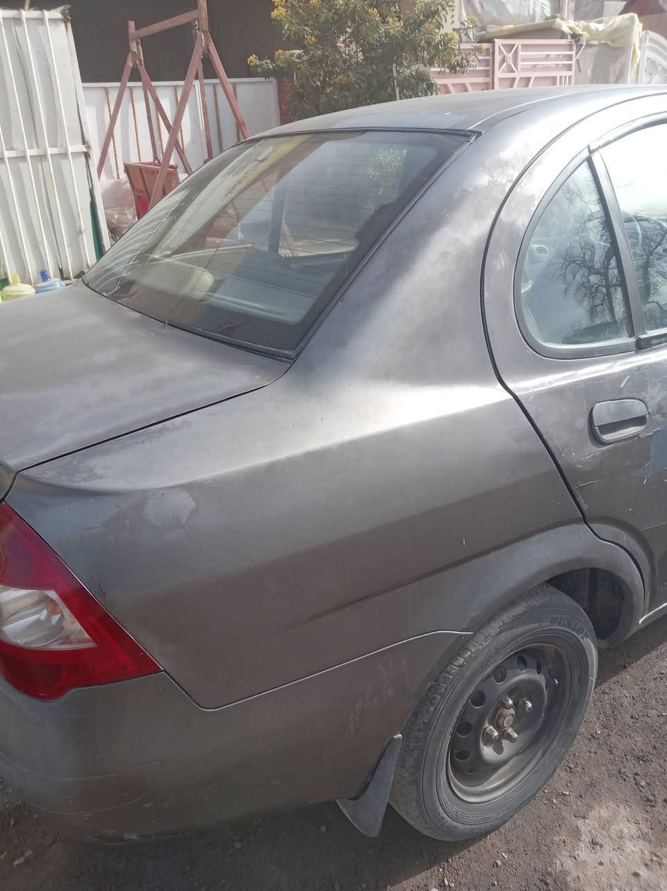 سلام عليكم تايبا طيبه ٢٠١٢ كربلاء مكينه كير جدد السياره بيهه جراد هذا الون يجر بسرعه قماره تكم صندوك مكفول بيهه طخه من كدام خفيفه بالبنيد وبيهه الباب الوره العبري ايضا طخه ومعمر والباقي جيد كير عادي بيع ٣٠ وبيهه مجال مراوس يرهم بأوتو *********** حي اور بغداد شرط التحويل سنويه صاقطه
