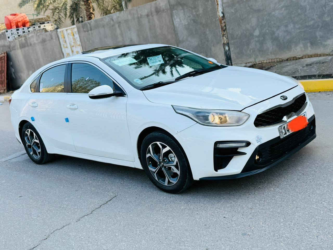 سيراتو 2019خليجي فول الموصفات ماعدا البصمه مكينه 1600جاهزه كير مكينه حداديه تخم تاير تبريد دوشمه جديده سياره حلوه وجاهزه كفاله ماعدا الدوس بيهن قليل صبغ وبارد شويه  مكان سياره ذي قار سعر 133 وبيهه مجال ماشيه 100 استفسار ***********
