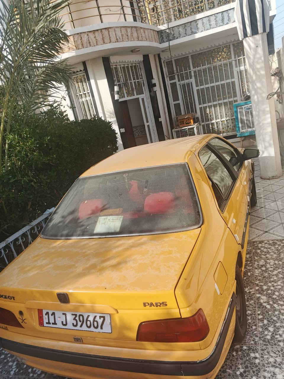 سلام عليكم بيجو بارص ٢٠١٥  بيها جاملغ ايمن تبديل بدون دواخل وحافت البنيد تعديل ورصعه بالباب مال العبري فقط مكينه كير تبريد خير من الله تخم تاير حلو  *********** مكاني بغداد جسر ديالى  
السعر ٤٣ وبي مجال
