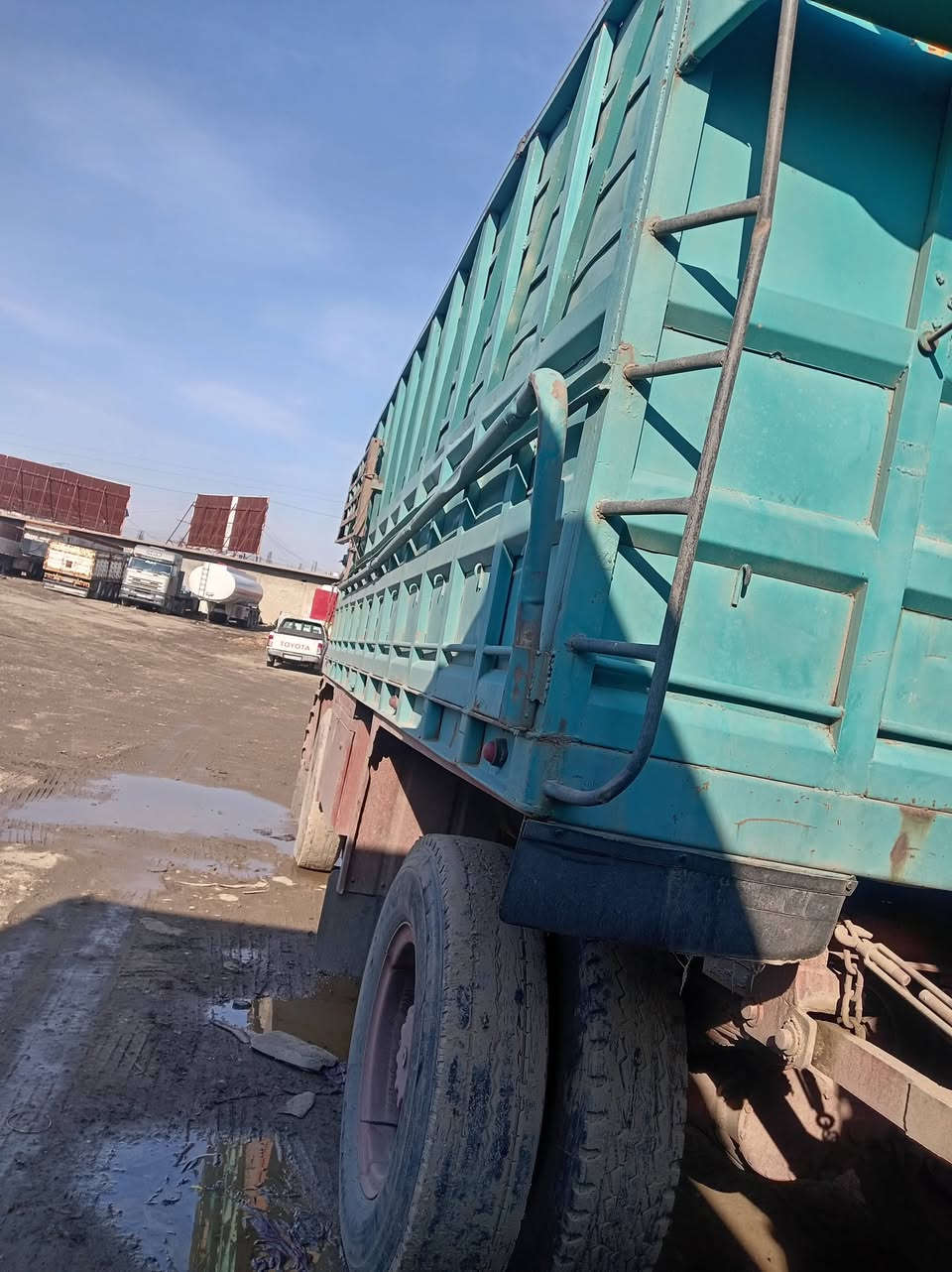 مقطورة للبيع
دناكير برينة
تايرات 24
العنوان /الموصل
***********
***********
