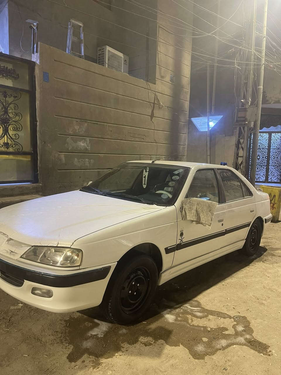 السلام عليكم بيجو 22 كفاله بس بيهه رصعه بلبنيد السياره إقصاد استقطاع. مباشر رقمه ناصريه عندي بيه وكاله مكاني بصره ***********
