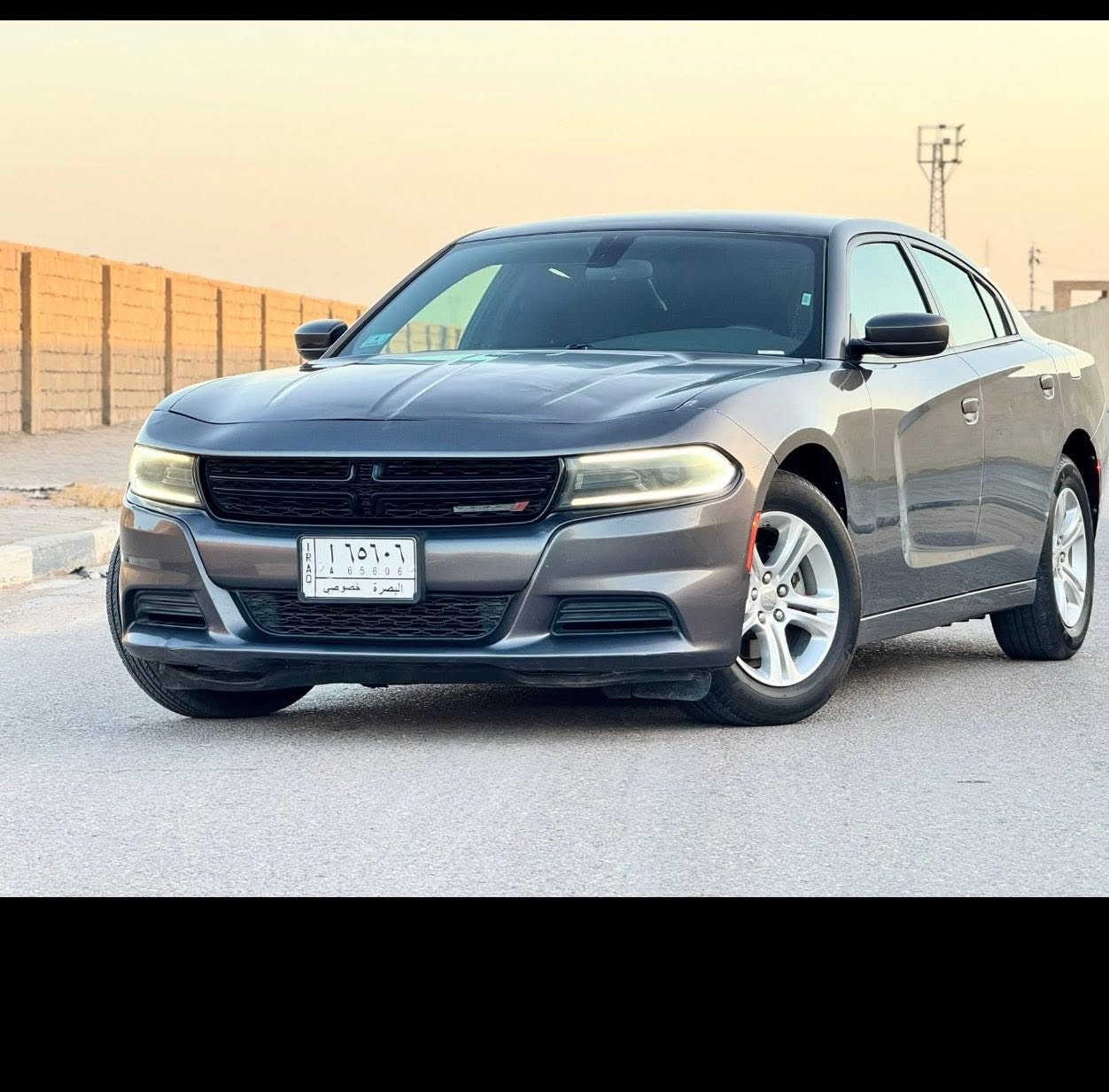 دودج تشارجر SXT موديل 2022 🔥
• محرك 3.6L V6 قوي واقتصادي
• جير أوتوماتيك 8 سرعات
• دفع خلفي
• تشغيل بصمة + ريموت ستارت
• شاشة Uconnect كبيرة
• Apple CarPlay + Android Auto
• كاميرا خلفية
• حساسات خلفية
• تحكم سكان + مثبت سرعة
• مقاعد رياضية مريحة
• مكيف ثلج
• إنارة LED
• جنوط وكالة
• نظام Eco لتوفير الوقود
• أنظمة أمان وثبات متطورة
• داخلية نظيفة جداً
• الممشى: 70,000 mi

💰 السعر: 215
📍مرقم بصرة حره

📌 رقم الشاصي:
2C3CDXBG9NH161300

✨ سيارة مرتبة جداً، محرك وجير بحالة ممتازة، جاهزة للاستخدام اليومي والسفر.
 للاستفسار ***********
