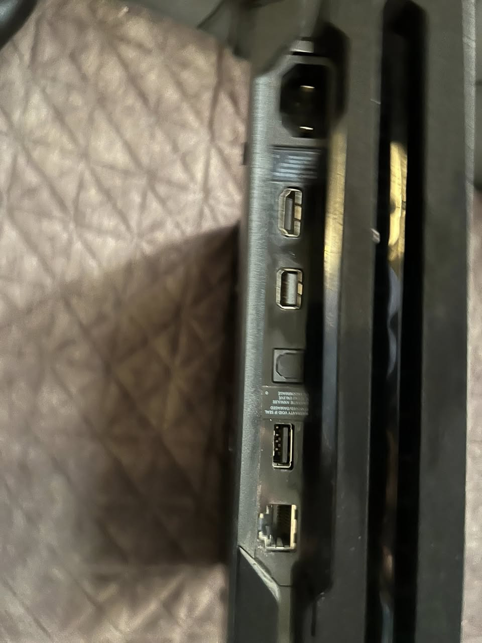 بلي 4 برو
ذاكره : واحد تيره

كامل ملحقاته 

يدات عدد 2 وحده اصليه وثانيه كوبي شغالات ثنينهن

واقراص معا عدد 5

 البلي بلادي   (غير مهكر)

ملاحظه…

البلي نضافه 100‎%‎ ممفتوح ابداً
الرقم/***********
السعر/275
المكان بغداد حي العامل
