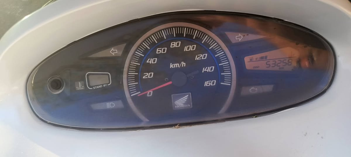 السلام عليكم من رخصت مدير الكروب
دراجه بي سي اكس للبيع مكينه 150 جيل اول موديل 14 

دراجه نضيفه خير من. الله  لدراجه اي نقص مابيهه ماعده لكفرات يرادلهن تطبيك السعر 11 وبيهه مجال مكاني بغداد التاجي الستفسار التصال عل رقم  ***********
