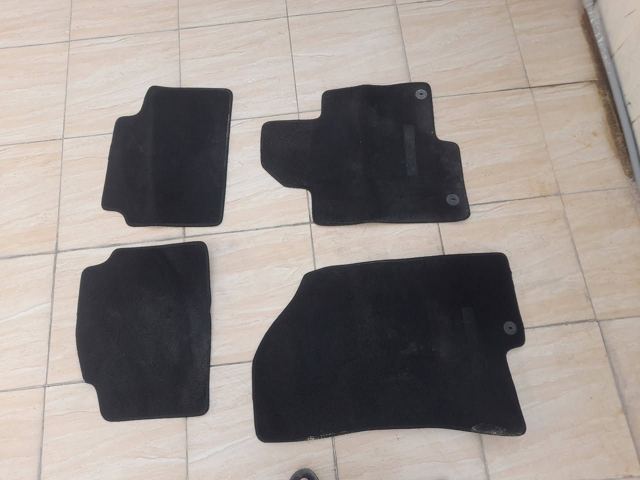 السلام عليكم من رخصة الادمن
غراض k5موديل 2025 مال سياره اصليات وانصاص دعاميه هي والشباك وارضيات
الاتصال على هذا الرقم *********** و ***********
