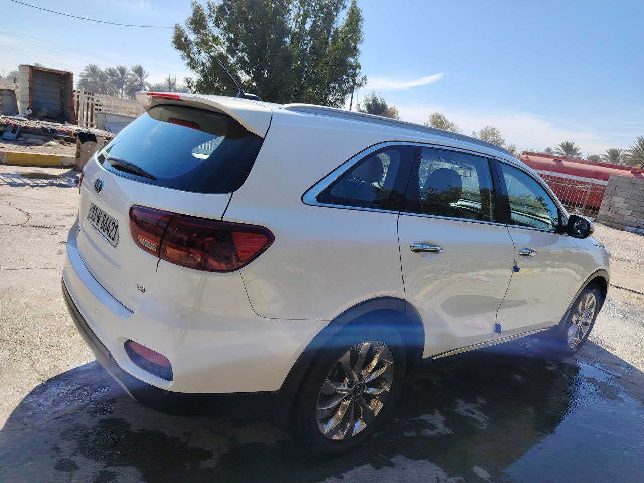 سورنتو موديل ١٨ خليجي
رقم بغداد تحويل مباشر 
موصفات بصمه ابواب بصمه تشغيل
مري شفط بنروما  مكينه ٦
كير محرك كفاله 
حساس امامي خلفي 
داخل جلد
جنطه كهرباء 
٣ انضمه قياده 
٧ راكب 

ماشيه ٩٧ حقيقي الضرر موضح ب السونار 
مكان سياره بغداد التاجي قرب معمل غاز التاجي 
متواجد على الخط 
وعلى ماسنجر 
السعر ٢٣٧ وبيهه مجال 
‭٠٧٨٧ ٤٩٩ ٥٣٤٨‬
