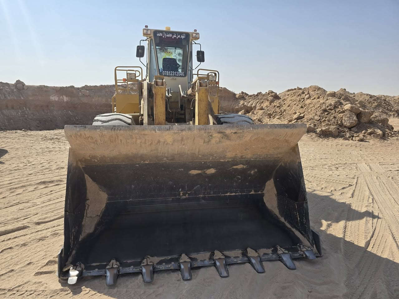 شفل للبيع حجم 95 موديل ٨٩ محرك ستندر جديد كير مامفتوح اكسنات مامفتوحه حداديه بمات جدد السعر  275 مكانه بالنجف الاتصال ***********
