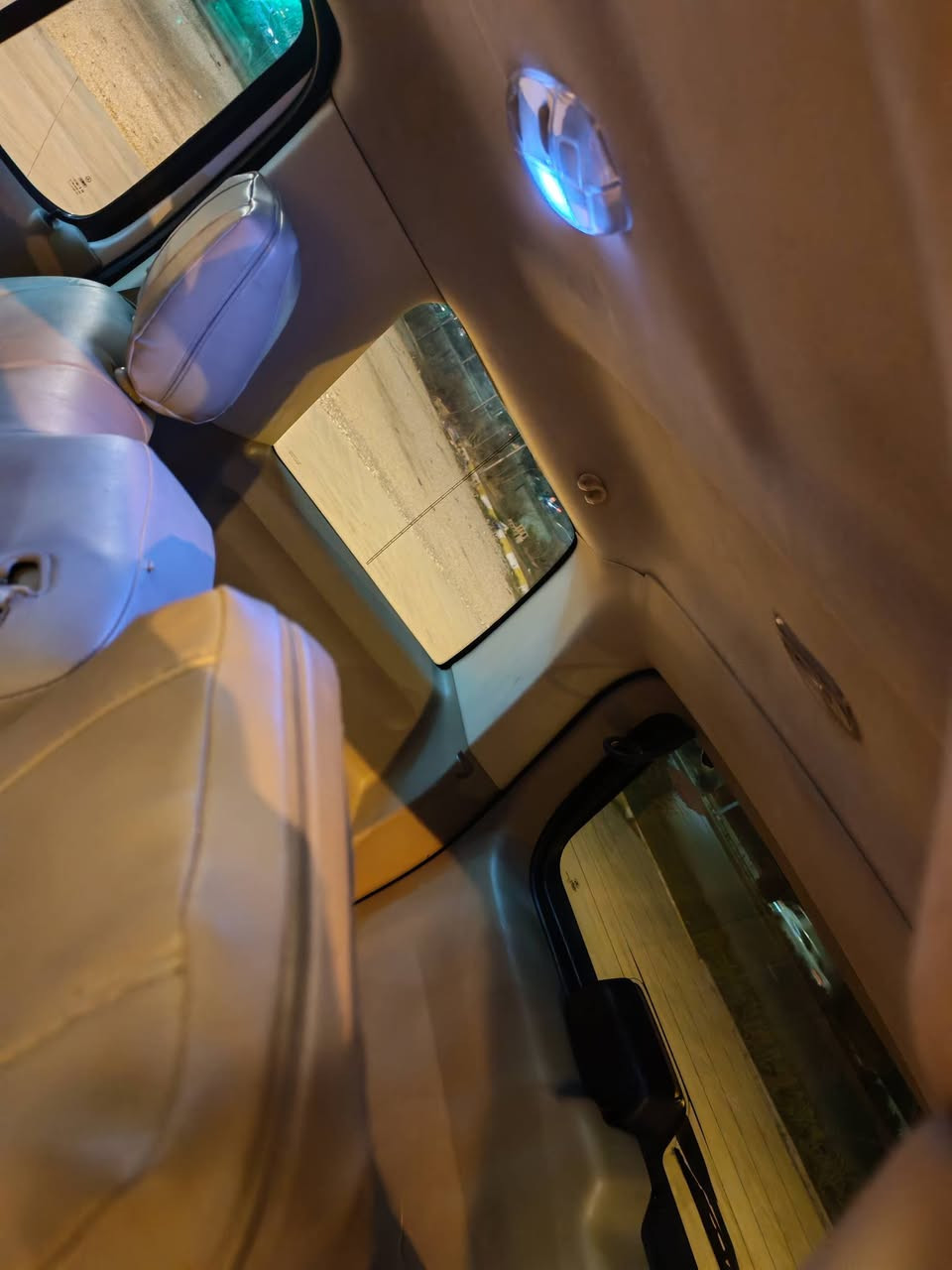 السلام عليكم
فورد اكسبلور رقم السليمانيه الجديد خمسه راكب لون أبيض موديل ٢٠٠٨بيها قطعتين ونص صبغ بدون دواخل والسونار موجود بالنشر للبيع ١١٠ وبيها مجال أو مراوس بفيوجن محرك ٢٥٠٠ وحسب الاتفاق والمعاينه مكان السياره السليمانيه

للاستفسار *********** واتساب
