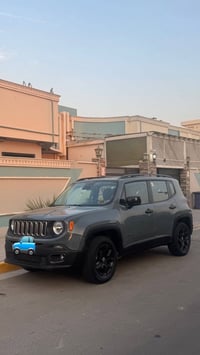 جيب رنكت موديل2018  وارد امريكي محرك 2400/ دفع رباعي/لون اسمنتي/ ضربة ...