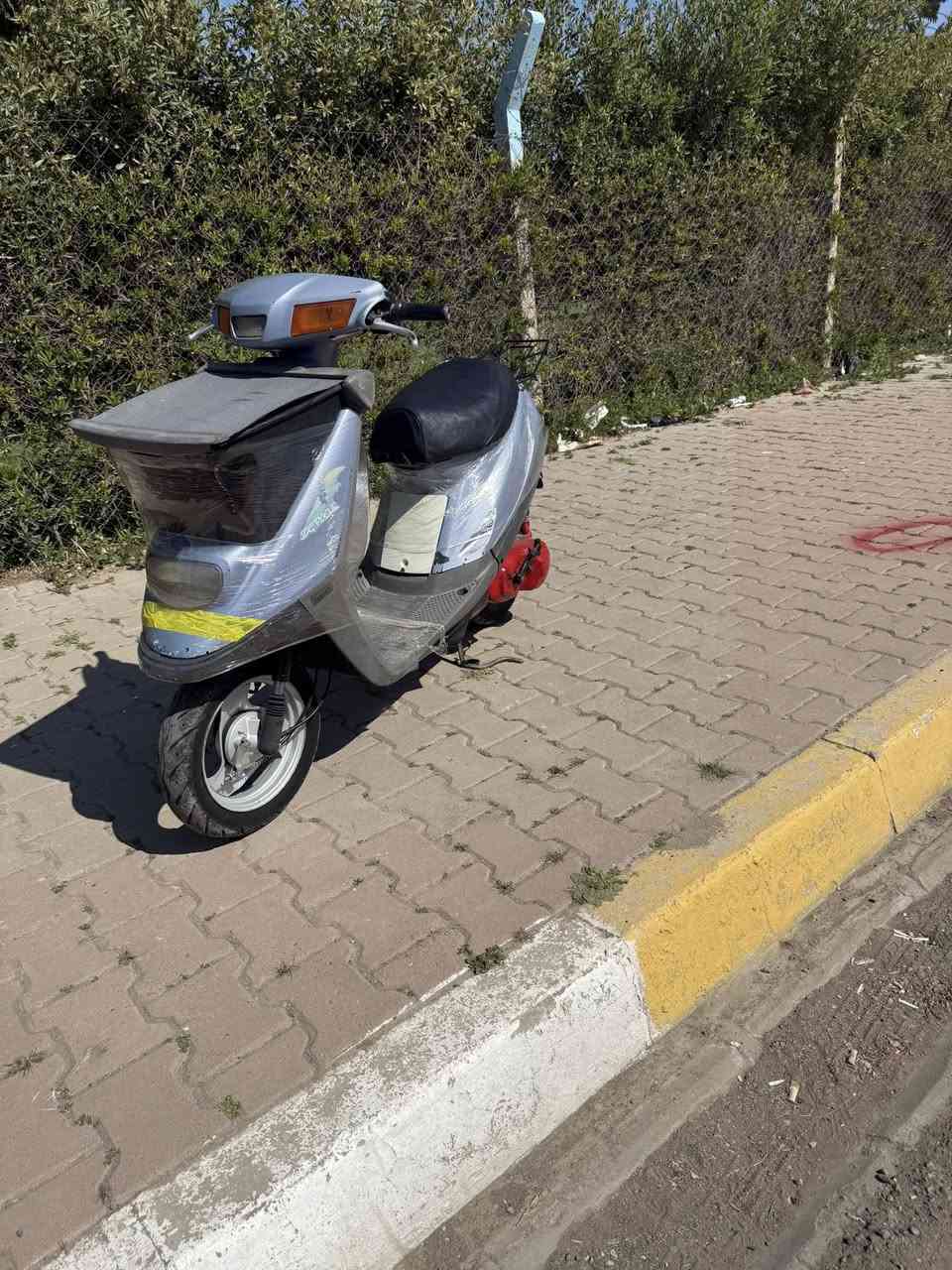 سلام عليكم. ياماها للبيع جديد تعال افحص الحد ماتقتنع بي دراجه صارلها عمر يمي بس مامحتاجها وريد ابيعها سعر ٣٠٠ وبيها مجال. عنوان كركوك حي العروبه ***********
