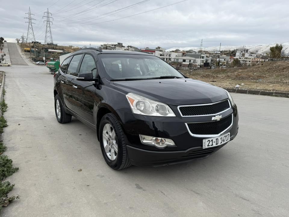 تراڤيس موديل ٢٠١٢ بس فتحه جل مابي 
٦سلندر  محريك ٣٦٠٠
گير محريك مامفتوح   مابي ايي خلل 
صدر تايرات جديد  
كهربائي كوله شغال  مابي ايي خلل 
حجر صالونسا موجود 
كوشن سياحي ٧راكب 
سوكان ڤوليوم تحديد سورعه 
كوشن هيته ر 
كاميرا خلفي بيلادي 
سندوق جگ 
تبريد ٣قطعه
دعمي دعمي بي شرط 
رقم سنويه جديد بئيسمي نفس يوم احول بئسمك 
جديد حتي ٢٠٣٠ 
بس  هيلال جملغ خلفي صبغ بدون ظربه بدون دواخل 
سعر ١٢٢$
موكان سياره سليمانيه 
رقم موبايل ***********
