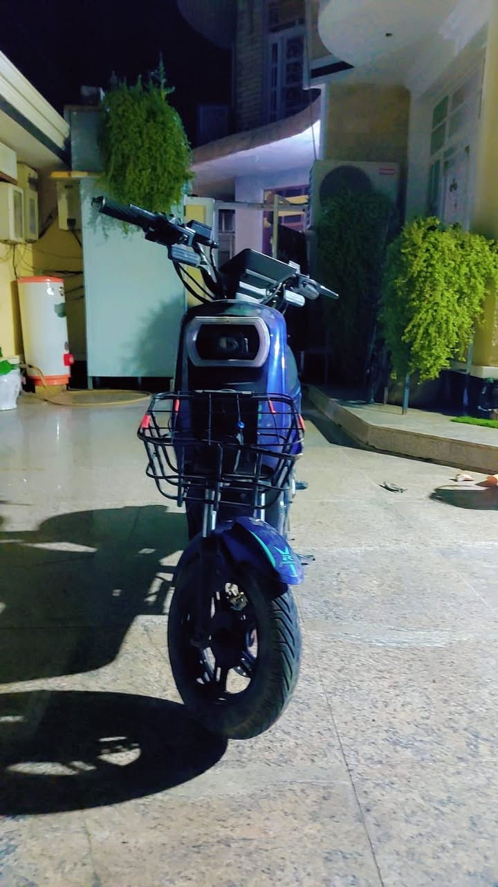 � سكوتر كهربائي MR R8 للبيع 🔥

* اللون أزرق جذاب 💙

* فرامل دسك

* سلة أمامية

* اقتصادي بالشحن والتنقل

* مناسب للدوام والتوصيل والمشاوير

💰 السعر: ٤٠٠ ألف قابل للنقاش البسيط

📍الموقع: جديدة شط

📞 للمراسلـة خاص

“حالة جيدة وشغال بدون مشاكل


**إذا كنت صاحب هذا الإعلان وتريد حذفه لأي سبب، رجاءا أرسل رسالة إلى الدعم الفني**