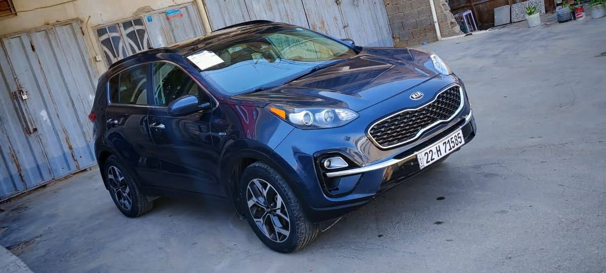 السلام عليكم . سبورتج ٢٠٢٠ فول مواصفات ماشيه ٤٦ الف محرك ٢٤٠٠ فور ويل محرك كير حجر مكفولات مكانه شارع فلسطين.
حادث باب خلفي ايمن وبابا خلفي ايسر صبغ 
المواصفات بانوراما . كشن كهرباء . هيتر كشن . فور ويل .هندبريك بصمه . بصمه بوب . بصمه تشغيل . الايت زنون .بيه بعد مواصفات السعر خاص لو واتساب
*********** بغداد, العراق
