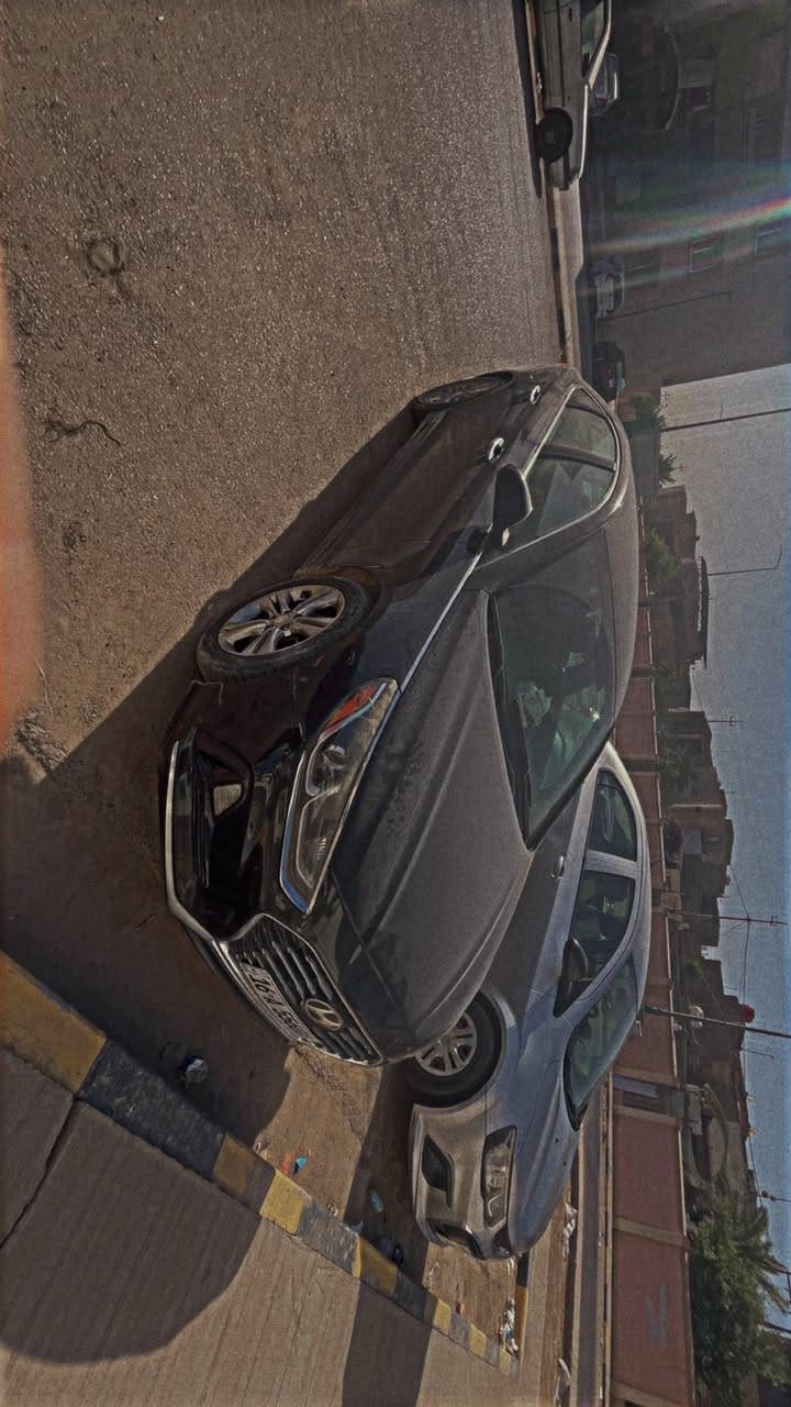 سوناتا وارد 2018 رقم قادسية انكليزي
صور الحادث مرفقة (دون تغيير اي قطعة) مع عدم وجود قطرة صبغ . مع ملاحظات بسيطه  وخيط تبخير
……….
🚙 محرك 2400 GDi .
🚙 تحكم ستيرن .
🚙 شاشة .
🚙 كاميرا خلفية عند الرجوع .
🚙 3 انظمة للقياد .
🚙 رادار مري نقطة عمياء .
🚙 بصمة صيني (ترحيب ، قفل ذاتي ، تشغيل عن بعد) .
🚙 ماشيه ٨٧ آلف قابل للزيادة .
السعر  ١٣٢ وبيها مجال بسيط
………
للاستفسار  / ‭ ***********
