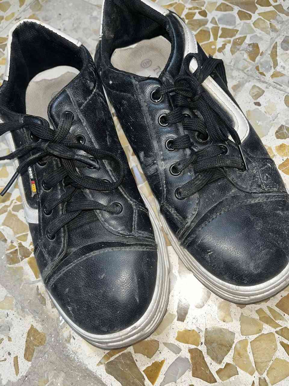 لعفو احذيه وشحاطات نضيفات للبيع 
مكاني سياسين


**إذا كنت صاحب هذا الإعلان وتريد حذفه لأي سبب، رجاءا أرسل رسالة إلى الدعم الفني**