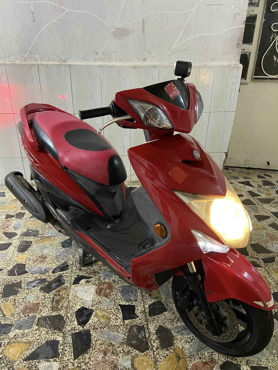 السلام عليكم سكنس لد يابانية ستاند كهربائي قبق نفخ دراجة جديدة مكفولة كفالة عامة هـ ***********
