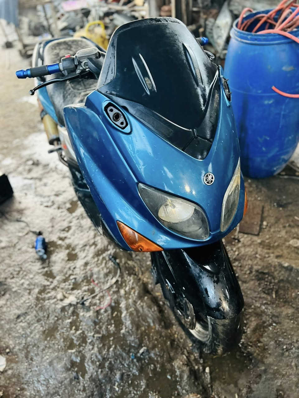 ￼السلام عليكم تي ماكس 2008 دراجه نقصهه بس نوزلات السعر ب8 العنوان بغداد رقم الهاتف*********** مستعجل ع بيعتهه
