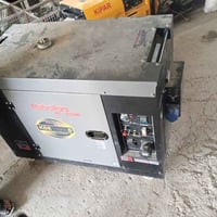 مولد • ٣٠ أمبير • مستعمل شهر واحد