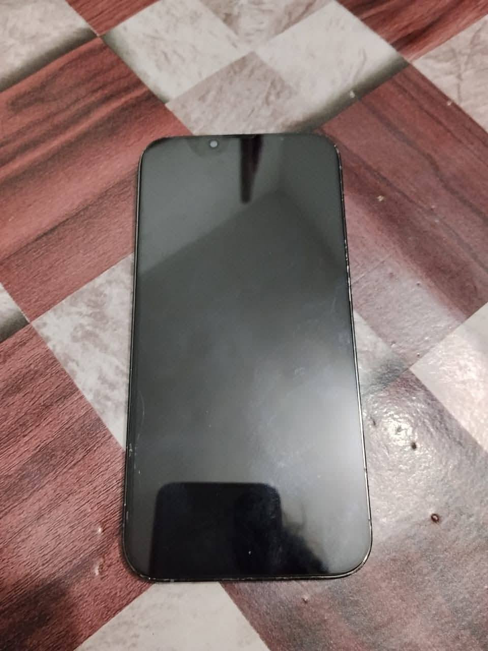 سلام عليكم جهاز 13 برو ماكس كفاله عامه ما عده ضهر بس سعره 300 الف ما متواجد فيس فقط وتساب أو تصال ***********
