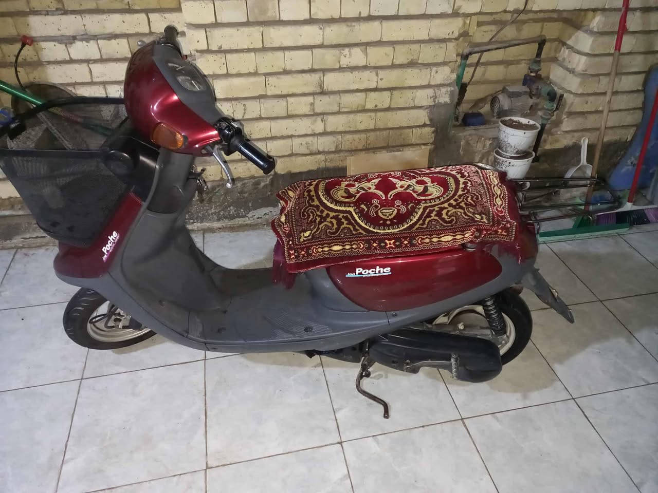 سلام عليكم دراجه منغولي ام سله للبيع
مكفوله كفاله عامه شرط برغي ممفتوح منه
باقي تفاصيل خاص او رقم لهاتف***********
