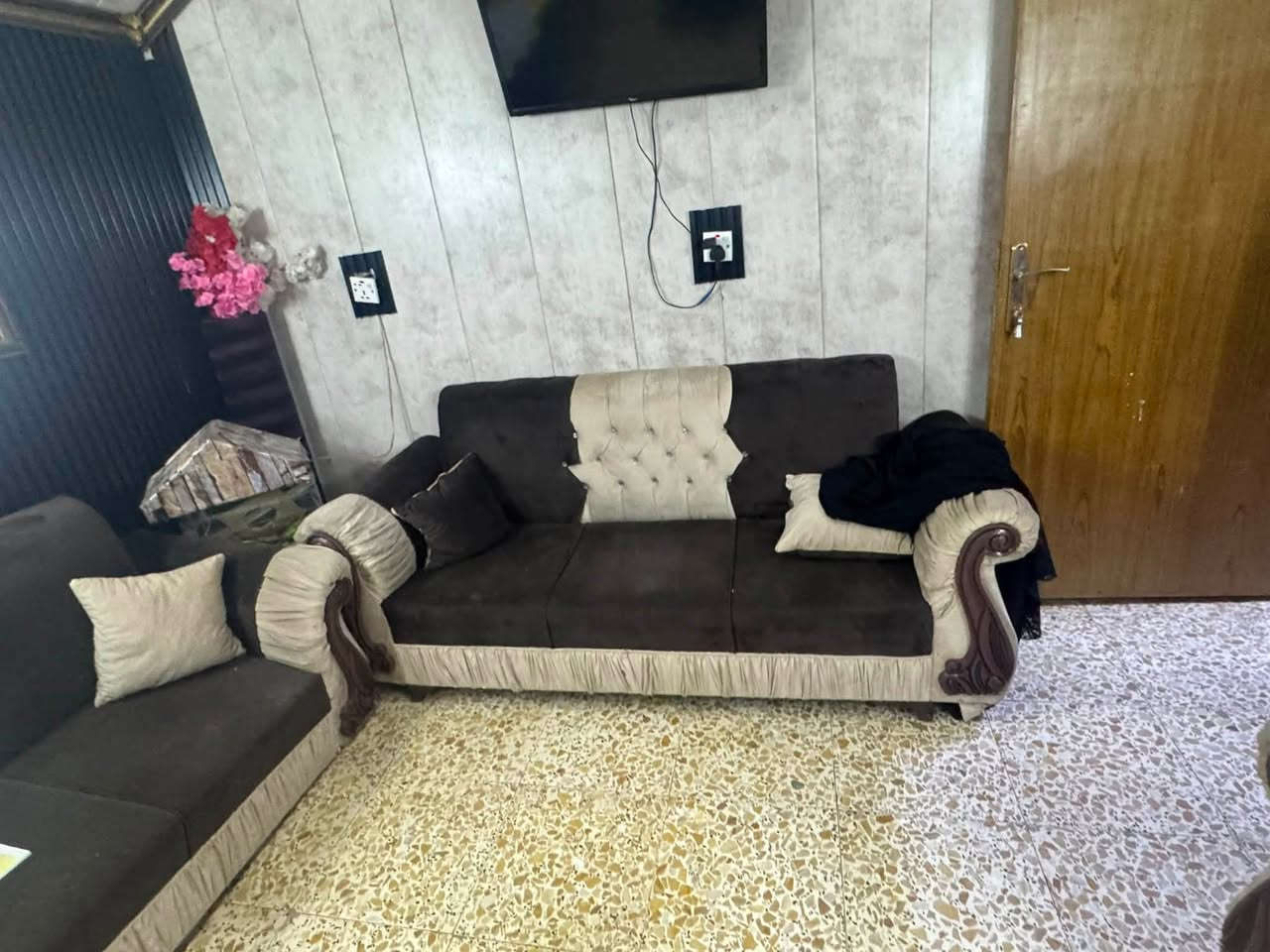 تخم للبيع نضيف الضرر رجل وحده مكسوره


**إذا كنت صاحب هذا الإعلان وتريد حذفه لأي سبب، رجاءا أرسل رسالة إلى الدعم الفني**