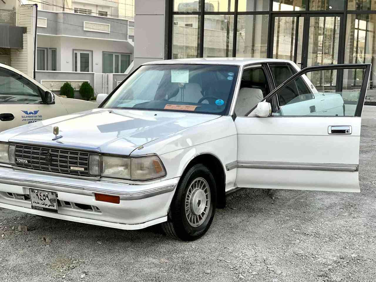 سوپه ر سيدان ١٩٩٠ ئارمي پلاستيكي سليماني ئارمي تازه يه بيكه به ناوي خوته وه  سه رفو دوكه  لو بوخاري نيه  مه كينه ي تازه ته شفيته  سه لاجه يه  تايه ي تازه يه ته بريد بي نوقساني بي ته قه و ره قه سه ياره كه زور لوكه  سيعري ٣٨  گه لاو معامه له   مه كينه ي بيلاد  ***********  
مشته ريت ته له فون بكه السليمانية, العراق
