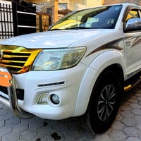 هايلوكس موديل 2015  وارد كويتي  ماشيه 235 الف محرك 2700، 4 سلندر، 5 نم...