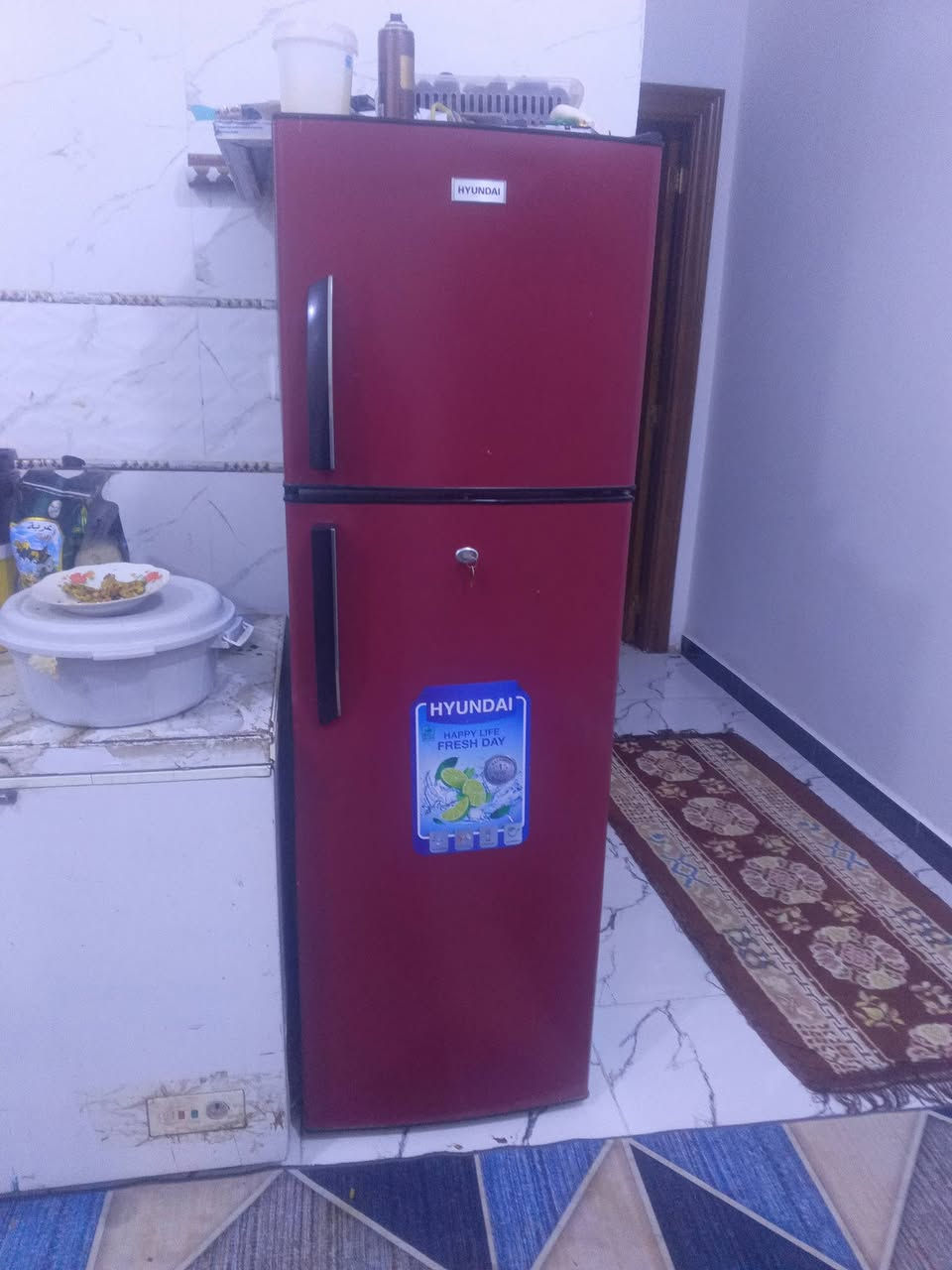 السلام عليكم اخوان متوفر لدينه كنتور وميز  وثلاجه و افريز وكاونتر للتواصل على هاذا الرقم ***********
