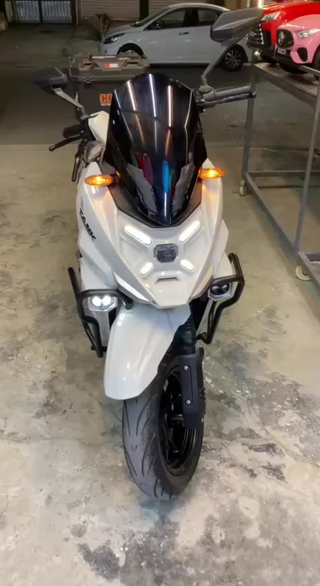 سلام عليكم دراجة شحن اباتشي  للبيع تجي بطارية ليثيوم 50 امبير 72 فولت  تمشيك 90 كيلو  السرعة 85 - 90 بعد بيها هواي مواصفات  الدراجة السعر  مليون 350  العنوان بغداد الغزالية رقمي *********** فقط واتساب
