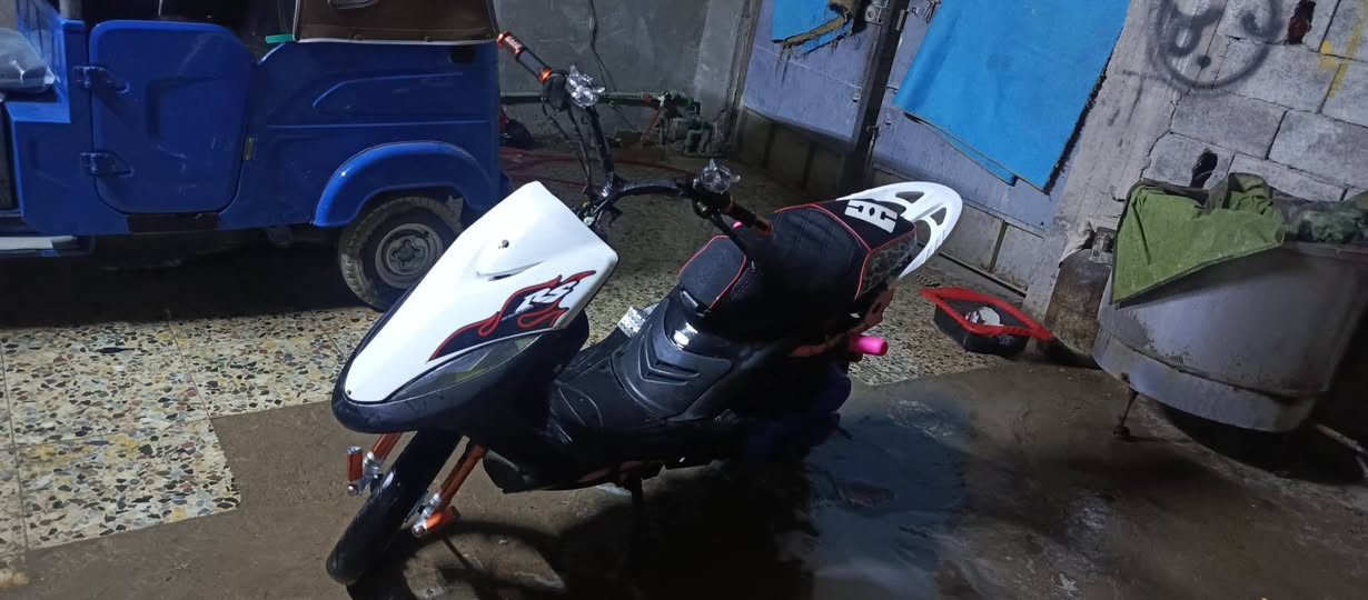 دراجة ماكس عدلة للبيع شغال نكرة السعر ٣٥٠مكان بغداد المشتل الشراي يتصل عل رقم ورجائن المو شراي لا يتعبني ***********
