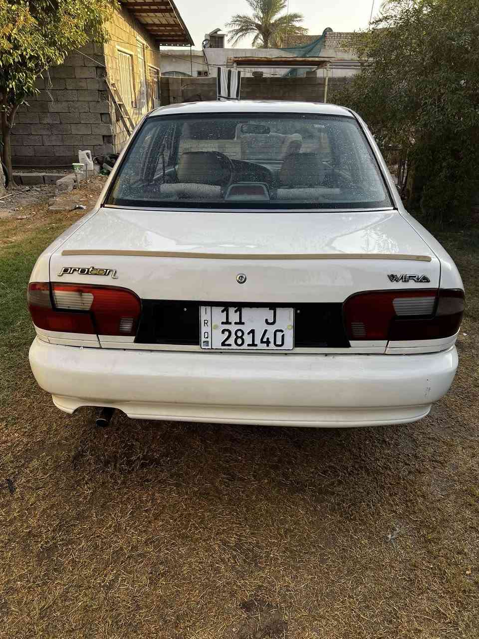 السلام عليكم برتون 2002 سيارة بلادية ما مصبوغة كير عادي كلشي شغال تبريد تدفئة بلاد بس محرك  بي خيط بخار والباقي بلاد سعر 46 وبيها مجال مكاني بغداد رقم ***********
